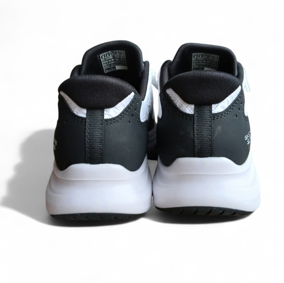 Skechers Slip-ins Women's Size 9 Quilted White and Black Athletic Shoes - Picture 4 of 8